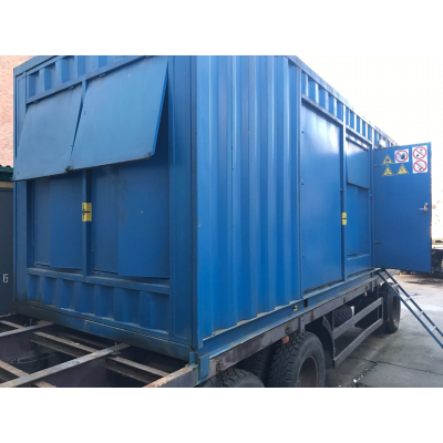 БУ дизельный генератор Cummins C900d5 в контейнере на шасси БУ дизельный генератор Cummins C900d5 в контейнере на шасси