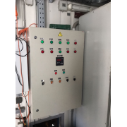 Cummins C900d5 в контейнере на шасси