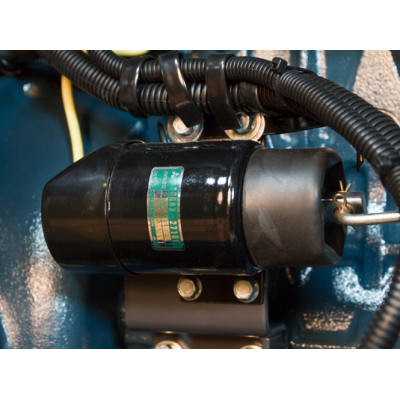 Сварочный генератор Toyo DC-450KBS 380V Сварочный генератор Toyo DC-450KBS 380V