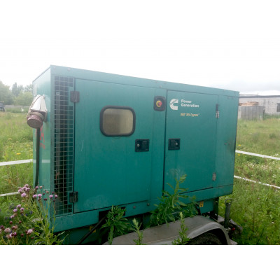 БУ дизельный генератор Cummins C55D5 в кожухе БУ дизельный генератор Cummins C55D5 в кожухе