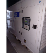 FG Wilson P330E в кожухе